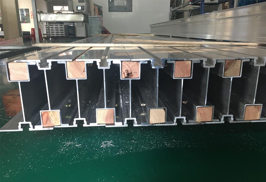 Aluminuim I Beam in column formwork application